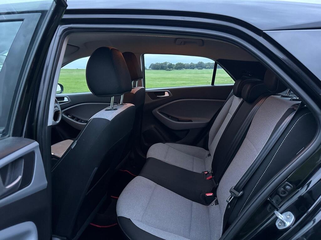 Used Hyundai i20 2016 for sale - 76171342: Photo 23