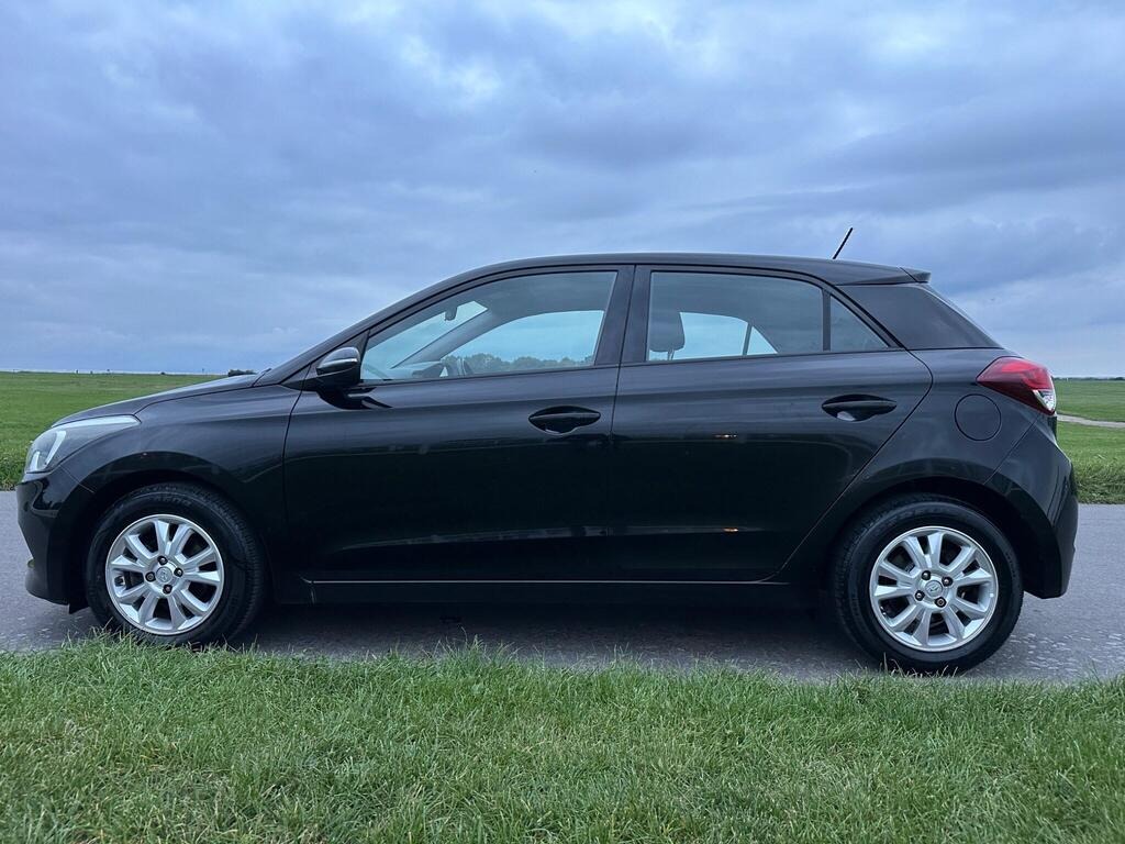 Used Hyundai i20 2016 for sale - 76171342: Photo 4