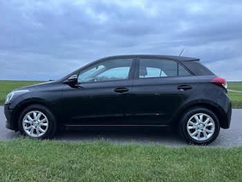 Used Hyundai i20 2016 for sale - 76171342: Photo 4
