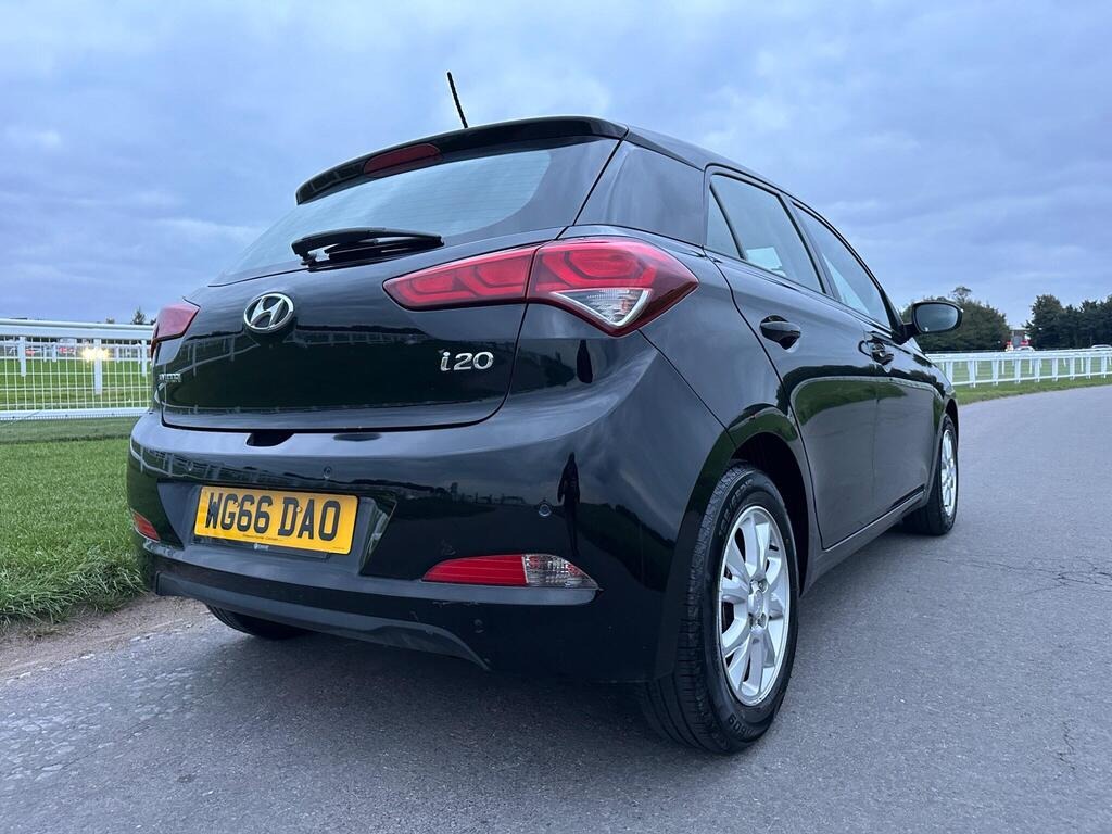 Used Hyundai i20 2016 for sale - 76171342: Photo 9