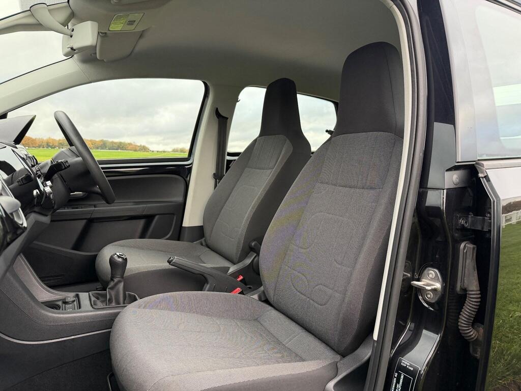 Used Volkswagen up! 2015 for sale - 76510530: Photo 16