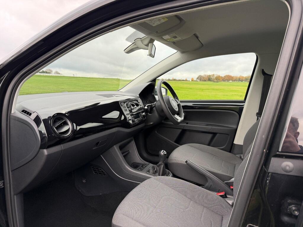 Used Volkswagen up! 2015 for sale - 76510530: Photo 17