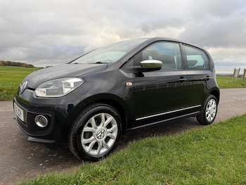 Used Volkswagen up! 2015 for sale - 76510530: Photo