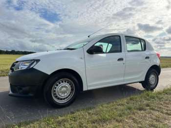 Used Dacia Sandero 2014 for sale - 75283378: Photo