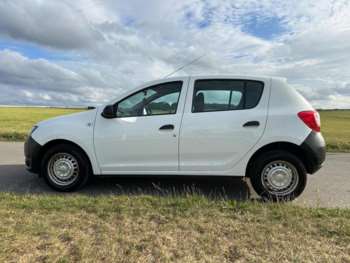 Used Dacia Sandero 2014 for sale - 75283378: Photo