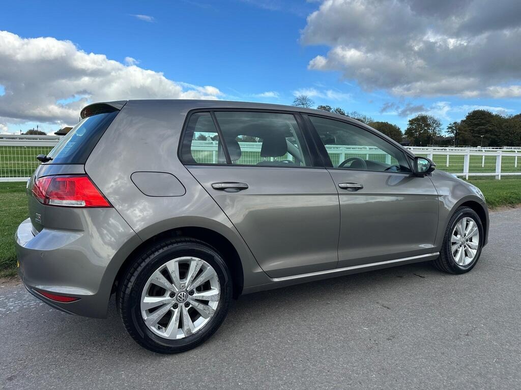 Used Volkswagen Golf 2014 for sale - 76369411: Photo 10