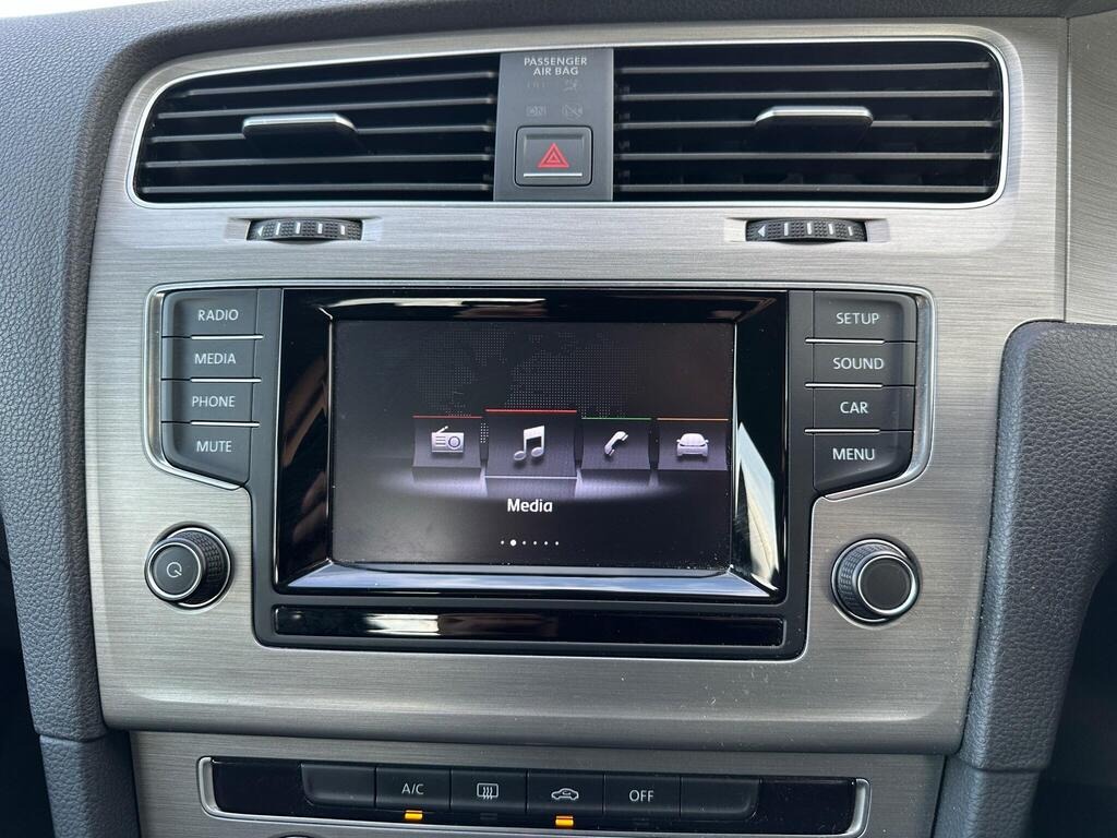 Used Volkswagen Golf 2014 for sale - 76369411: Photo 23