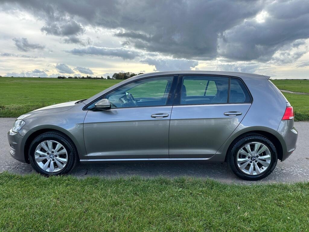 Used Volkswagen Golf 2014 for sale - 76369411: Photo 4