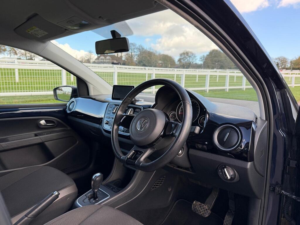 Used Volkswagen up! 2014 for sale - 76440274: Photo 18