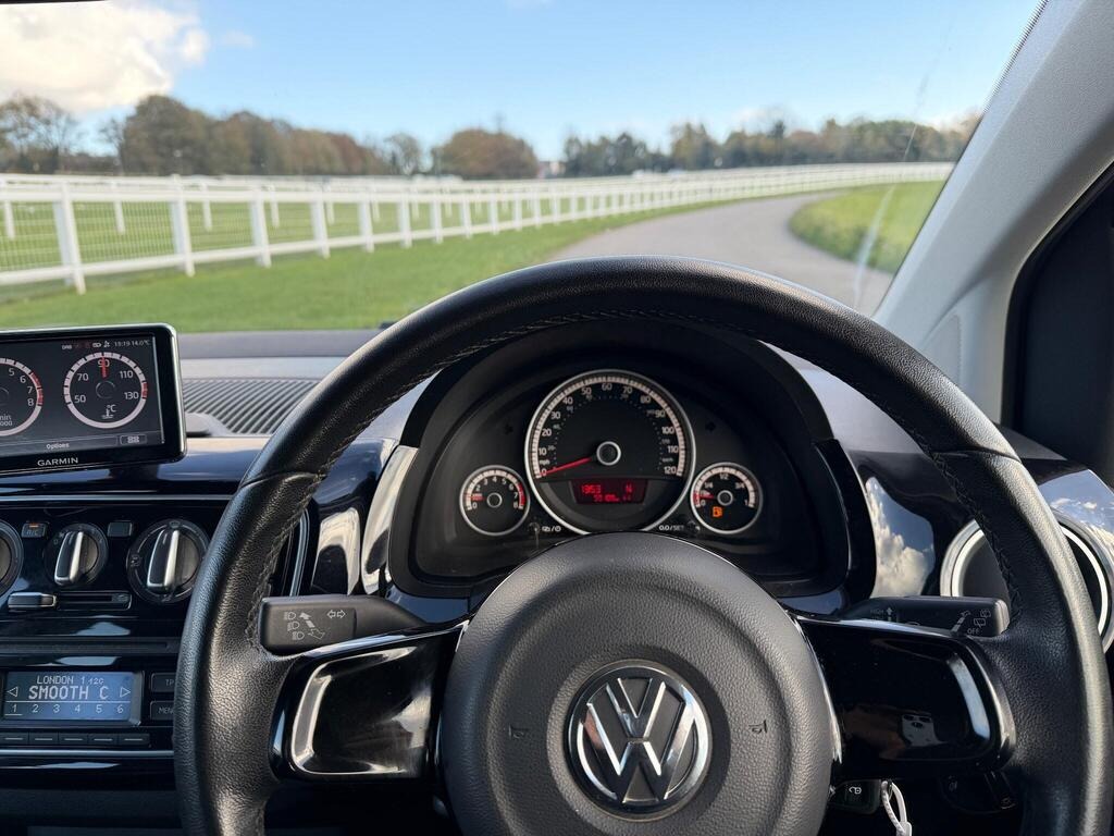 Used Volkswagen up! 2014 for sale - 76440274: Photo 20