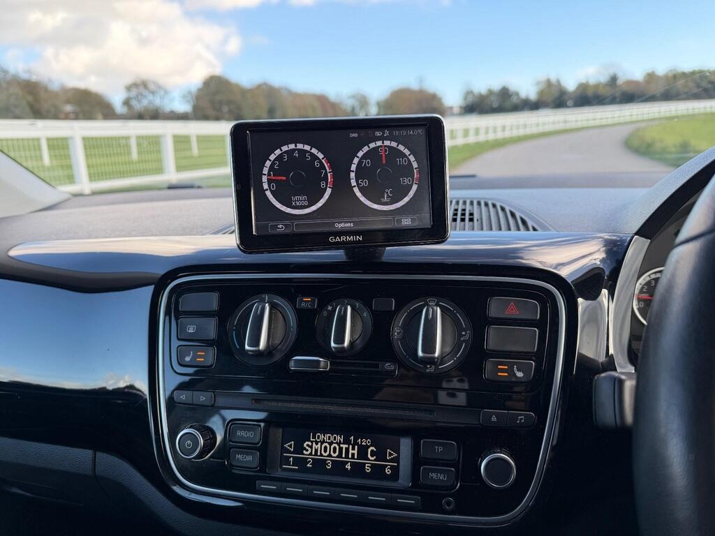 Used Volkswagen up! 2014 for sale - 76440274: Photo 22