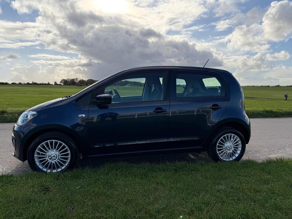 Used Volkswagen up! 2014 for sale - 76440274: Photo 3