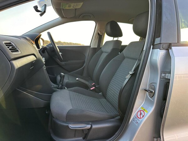 Used Volkswagen Polo 2011 for sale - 76255532: Photo 16