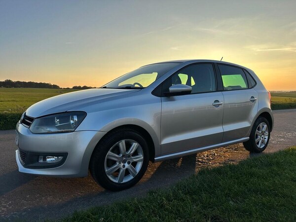 Used Volkswagen Polo 2011 for sale - 76255532: Photo 2