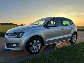 Used Volkswagen Polo 2011 for sale - 76255532: Photo 2
