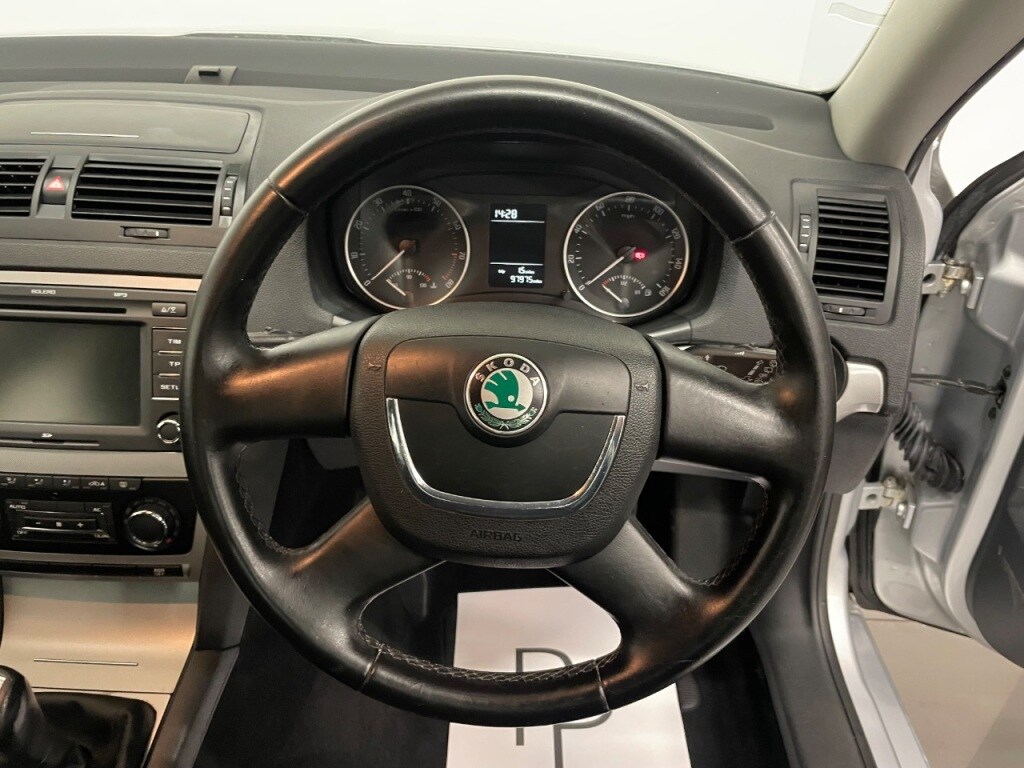 Used Skoda Octavia 2010 for sale - 76819862: Photo 25