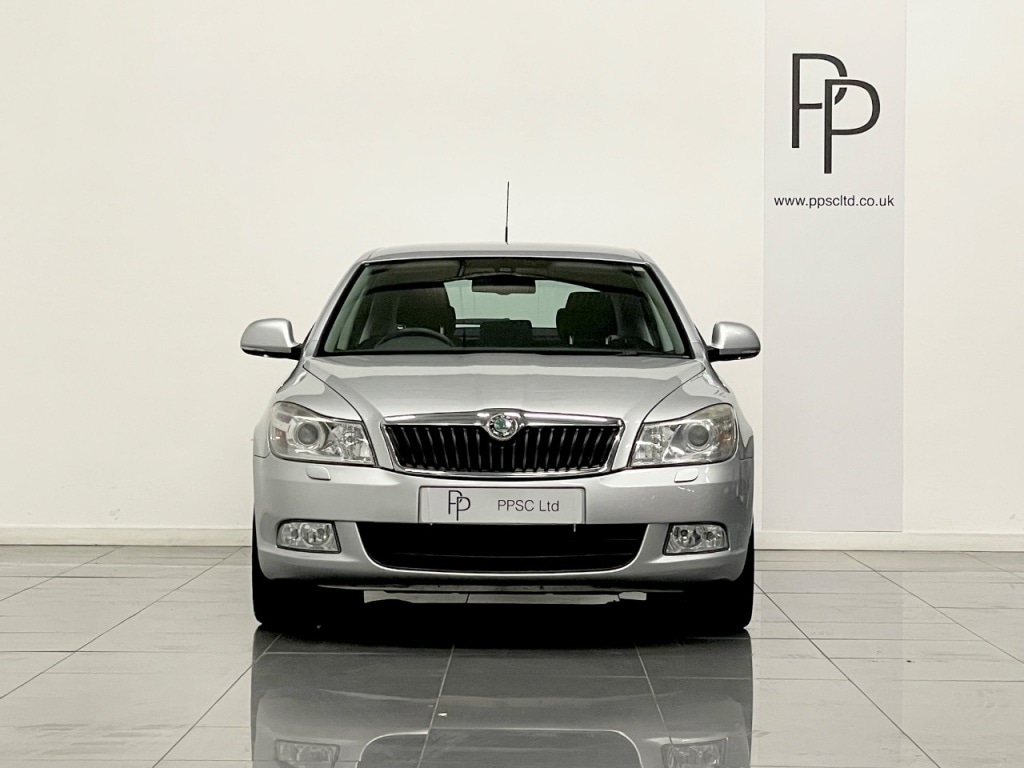 Used Skoda Octavia 2010 for sale - 76819862: Photo 4