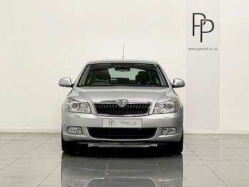 Used Skoda Octavia 2010 for sale - 76819862: Photo