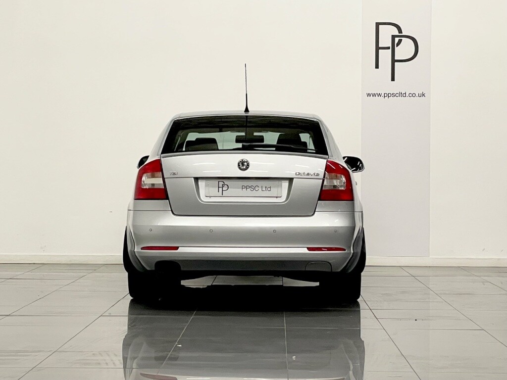 Used Skoda Octavia 2010 for sale - 76819862: Photo 9