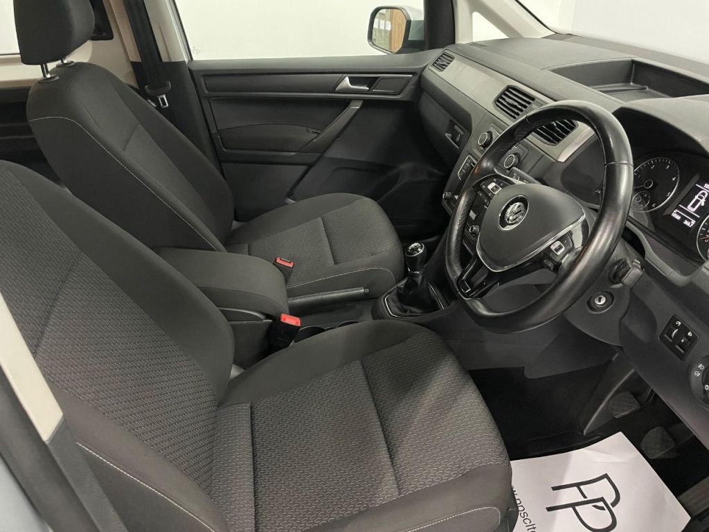 Used Volkswagen Caddy Maxi Life 2017 for sale - 77408761: Photo 12