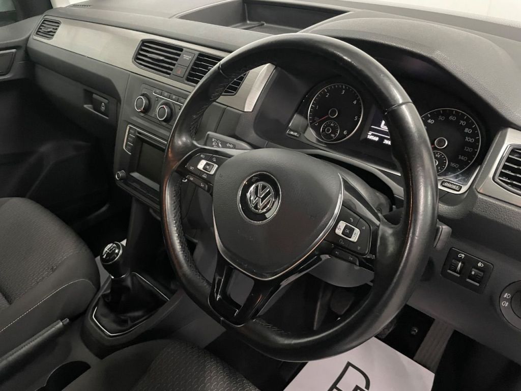 Used Volkswagen Caddy Maxi Life 2017 for sale - 77408761: Photo 18