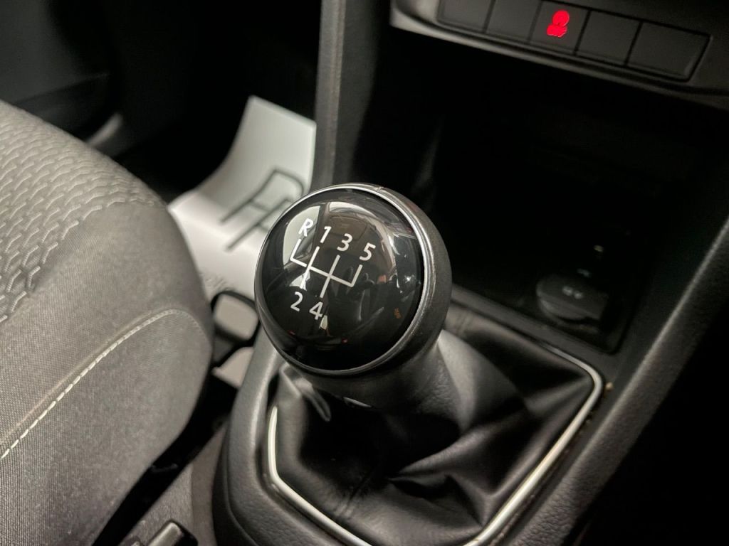 Used Volkswagen Caddy Maxi Life 2017 for sale - 77408761: Photo 24