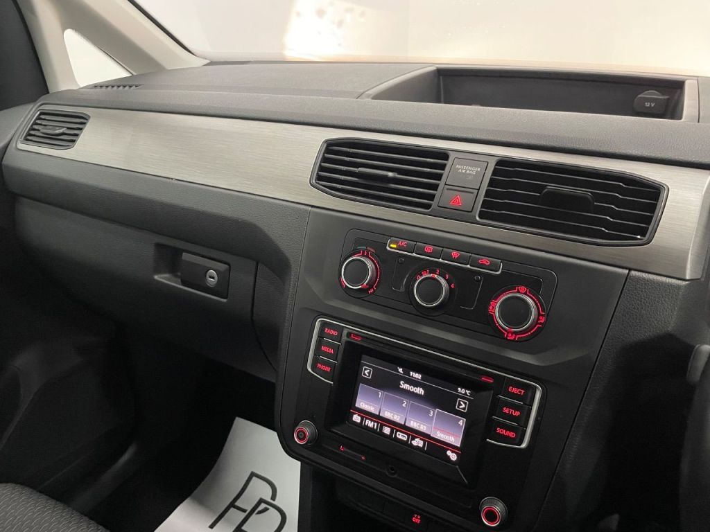 Used Volkswagen Caddy Maxi Life 2017 for sale - 77408761: Photo 26