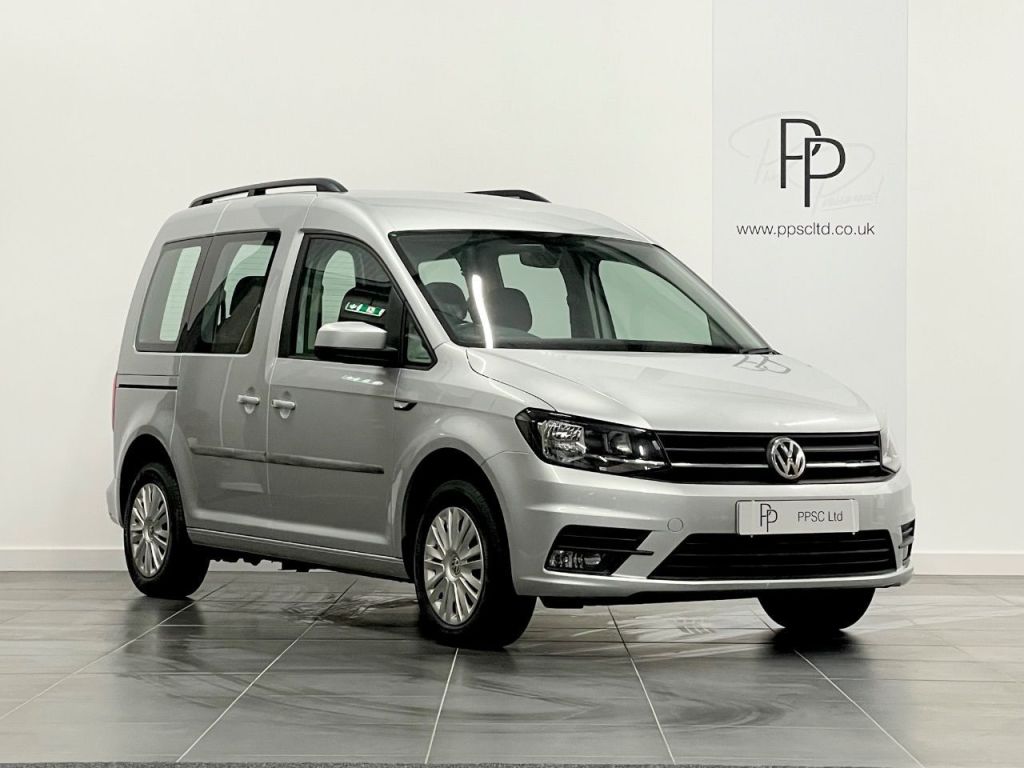 Used Volkswagen Caddy Maxi Life 2017 for sale - 77408761: Photo 5