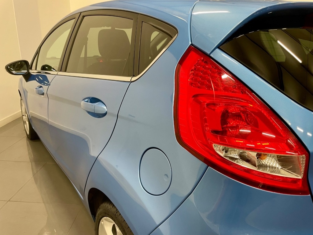 Used Ford Fiesta 2010 for sale - 77262484: Photo 11