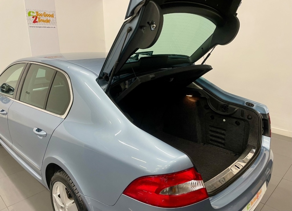 Used Skoda Superb 2013 for sale - 76972884: Photo 10