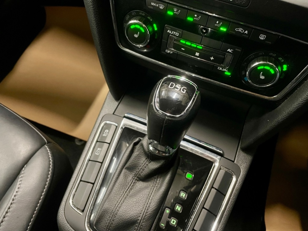 Used Skoda Superb 2013 for sale - 76972884: Photo 17