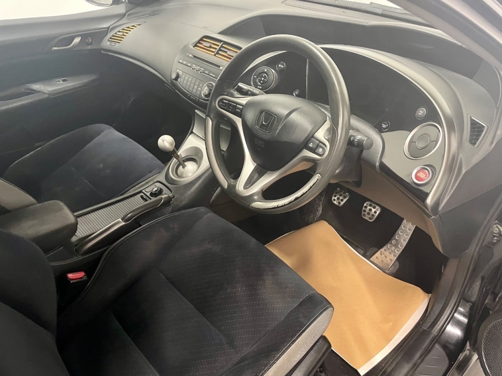 Used Honda Civic 2006 for sale - 77990244: Photo 2