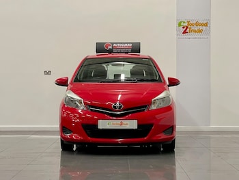 Used Toyota Yaris 2013 for sale - 79480776: Photo