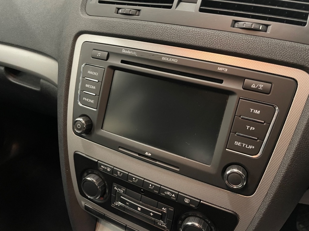 Used Skoda Octavia 2010 for sale - 76945707: Photo 16