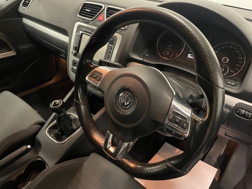 Used Volkswagen Scirocco 2010 for sale - 76972900: Photo 9