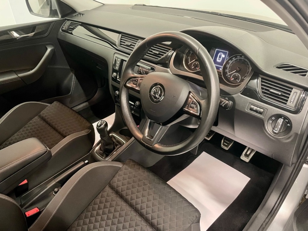 Used Skoda Rapid Spaceback 2018 for sale - 76945711: Photo 14