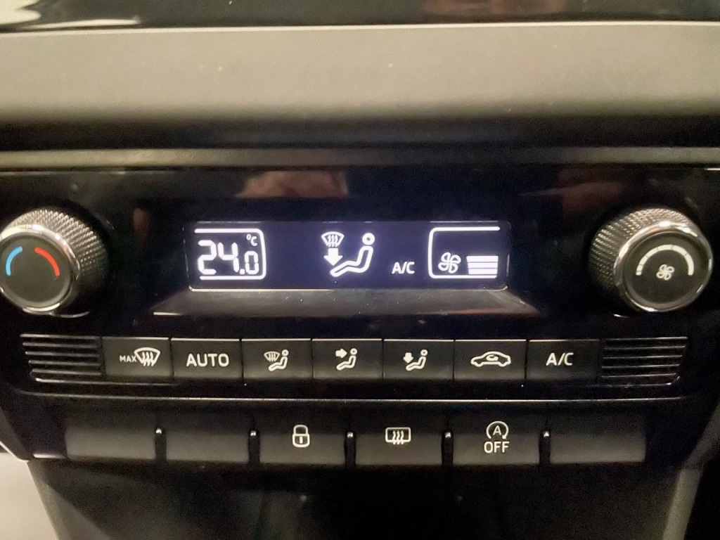 Used Skoda Rapid Spaceback 2018 for sale - 76945711: Photo 19