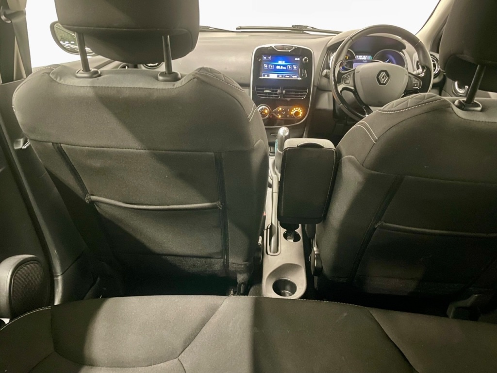 Used Renault Clio 2015 for sale - 76972880: Photo 19