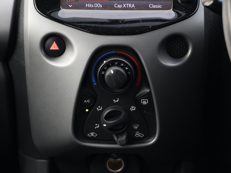 Used Toyota AYGO 2019 for sale - 76348552: Photo 10