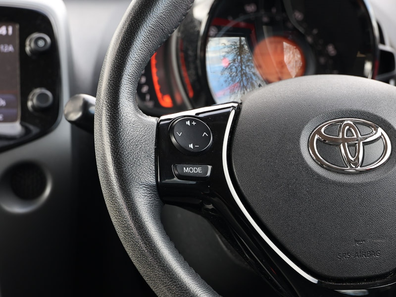 Used Toyota AYGO 2019 for sale - 76348552: Photo 9