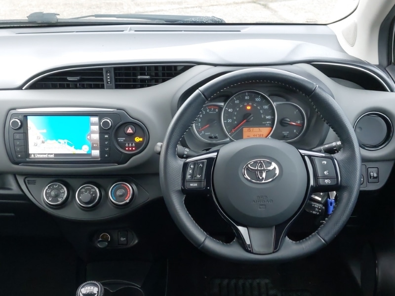 Used Toyota Yaris 2017 for sale - 77395458: Photo 7