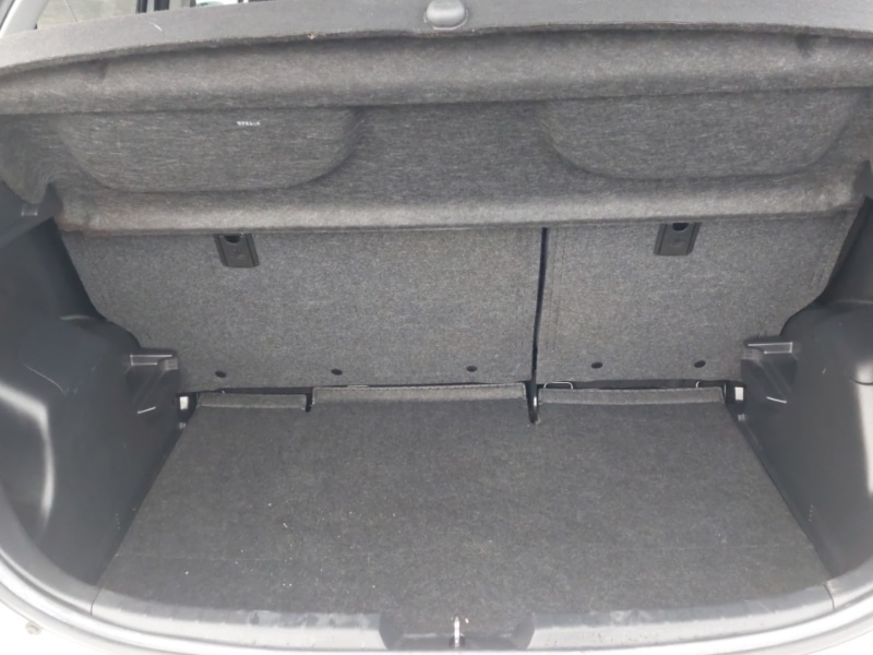 Used Toyota Yaris 2017 for sale - 77395458: Photo 8