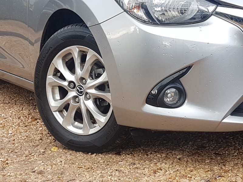 Used Mazda Mazda2 2015 for sale - 76401110: Photo 9