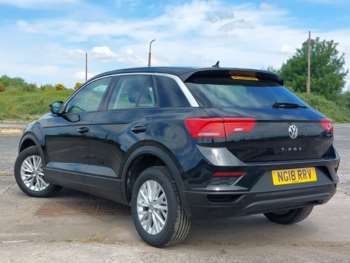 Used Volkswagen T-Roc 2018 for sale - 74690694: Photo