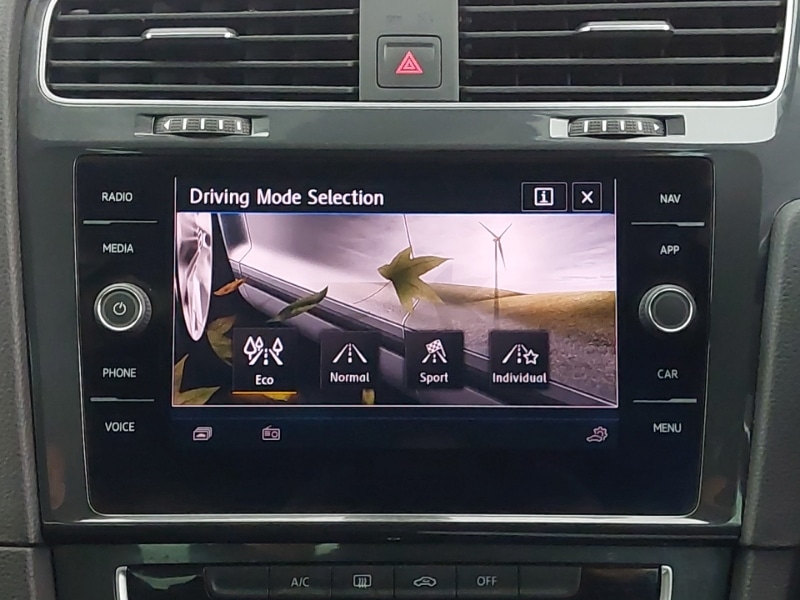 Used Volkswagen Golf 2019 for sale - 77278106: Photo 17