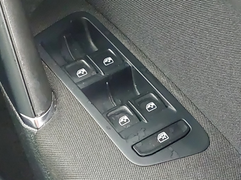 Used Volkswagen Golf 2019 for sale - 77278106: Photo 19