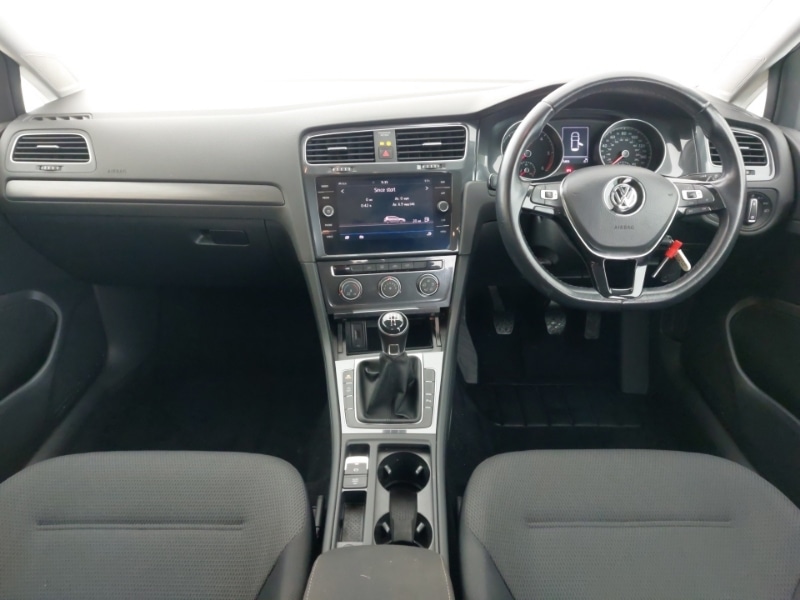 Used Volkswagen Golf 2019 for sale - 77278106: Photo 2