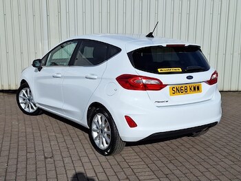 Used Ford Fiesta 2018 for sale - 78704003: Photo