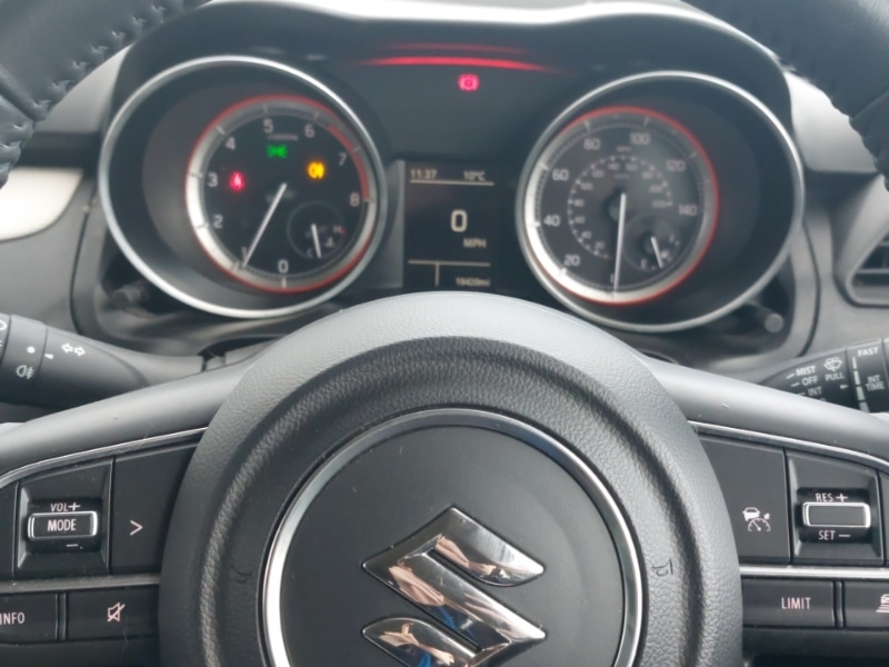 Used Suzuki Swift 2022 for sale - 76897520: Photo 16