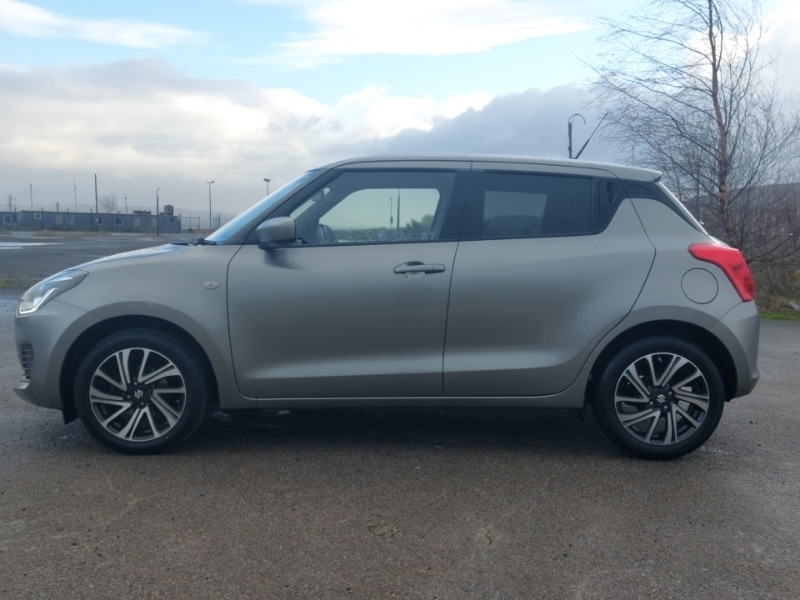 Used Suzuki Swift 2022 for sale - 76897520: Photo 4